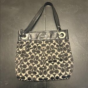 Coach Black/Cream canvas and leather signature shoulder bag